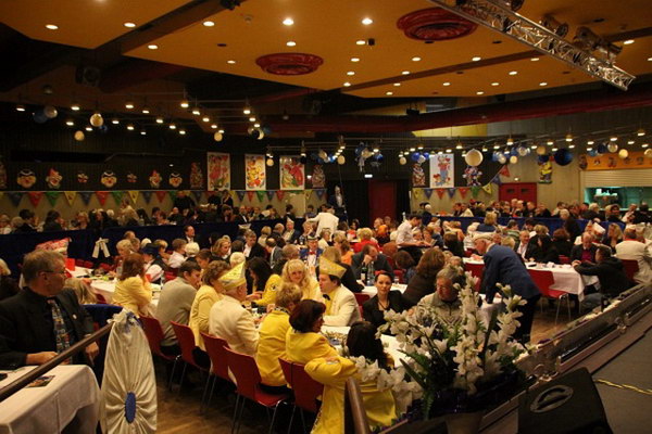 Blau-Weiss   007.jpg